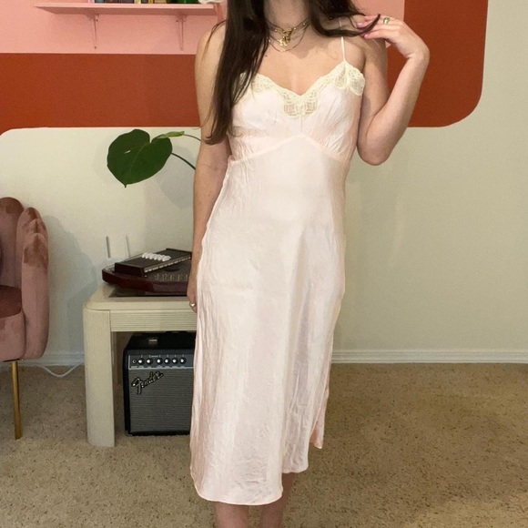 1940s European silk slip dress 🌷 - Picture 1 of 3